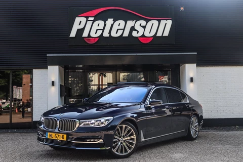 BMW 7-serie 740Li NAP BTW CHAUFFEUR PANO B&W ACC ALLE OPTIES
