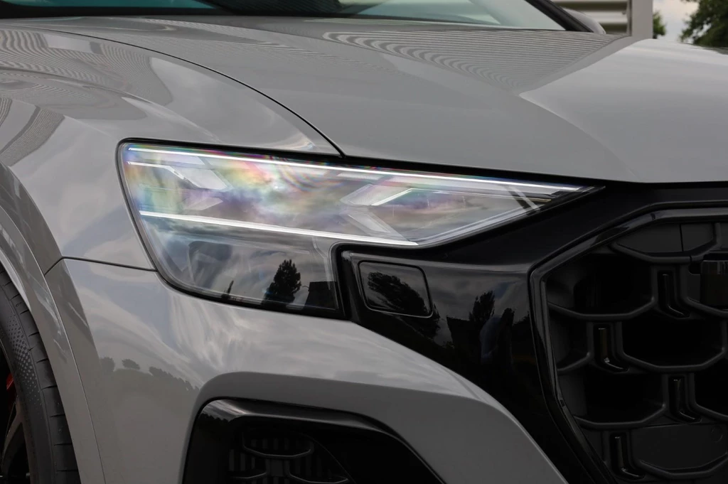 Audi Q8 – foto 12
