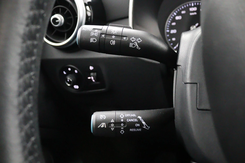MG ZS EV – foto 32