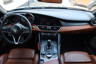 Alfa Romeo Giulia – thumbnail 12