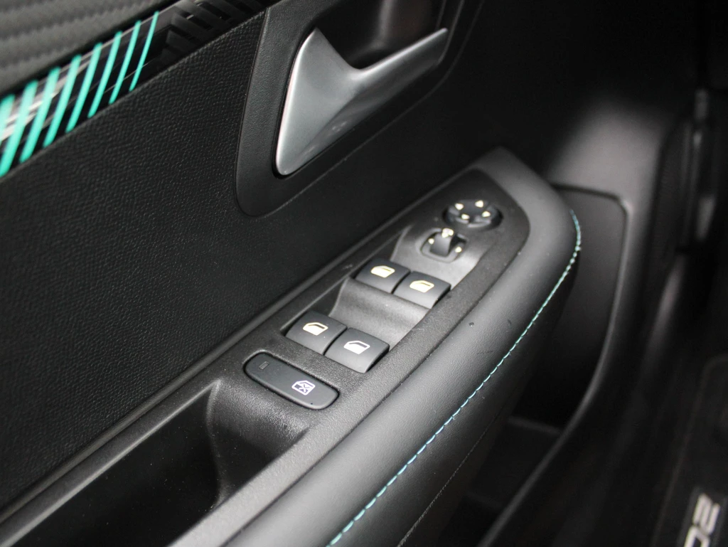 Peugeot 208 – foto 22