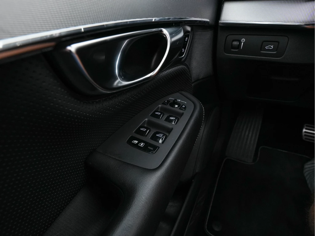 Volvo XC90 – foto 24