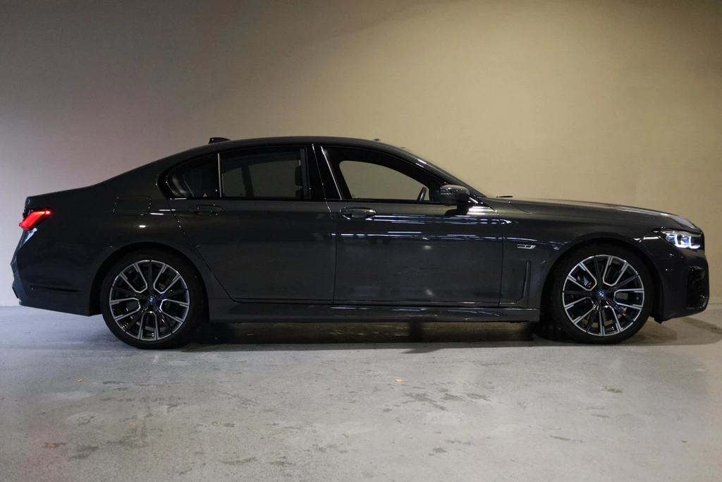BMW 7 Serie – foto 8