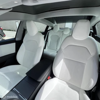 Tesla Model 3 – thumbnail 9