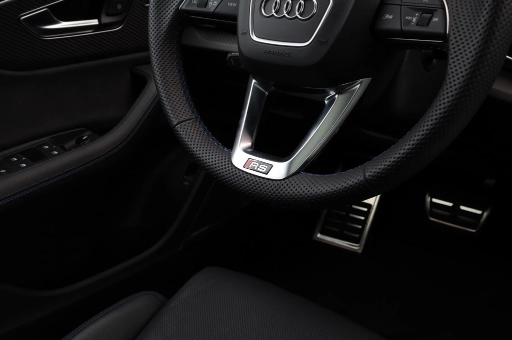 Audi RSQ8 – foto 29