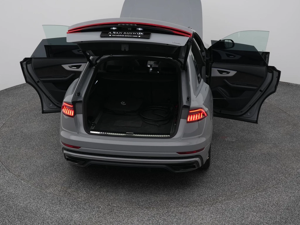 Audi Q8 – foto 32