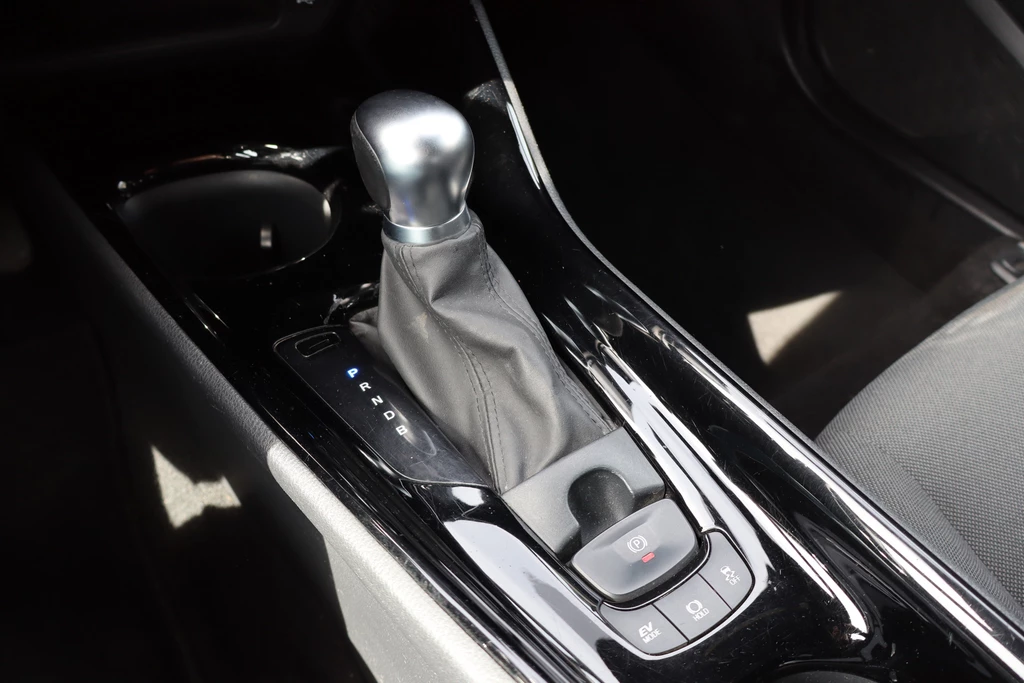 Toyota C-HR – foto 17