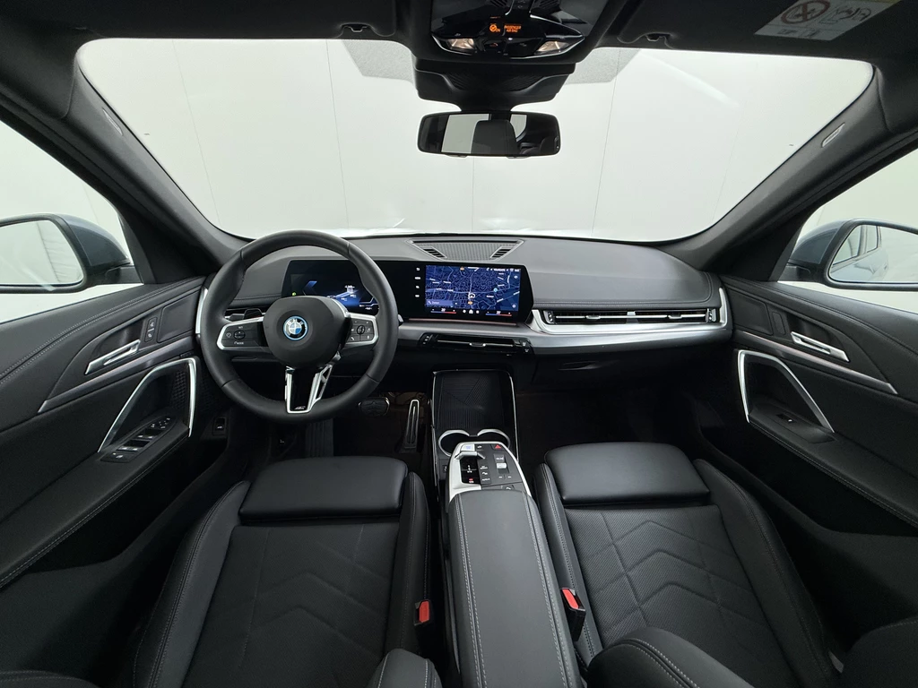 BMW iX1 – foto 10