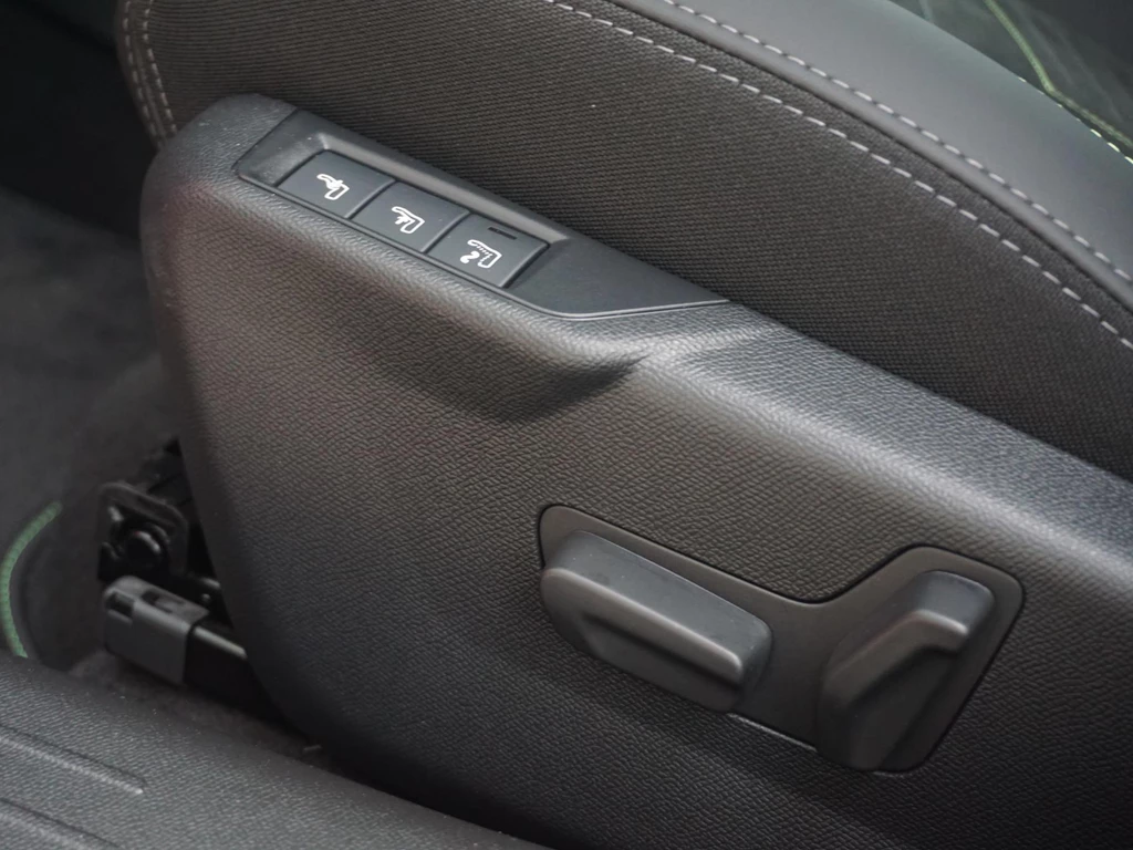 Peugeot 208 – foto 12