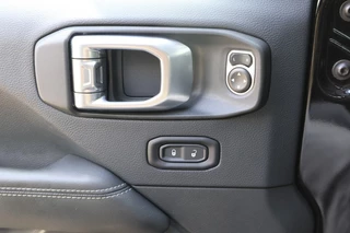 Jeep Wrangler – thumbnail 33