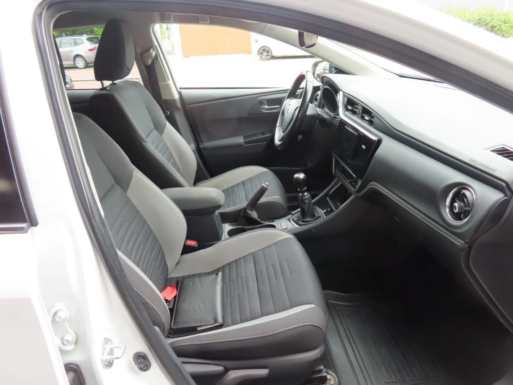 Toyota Auris – foto 33