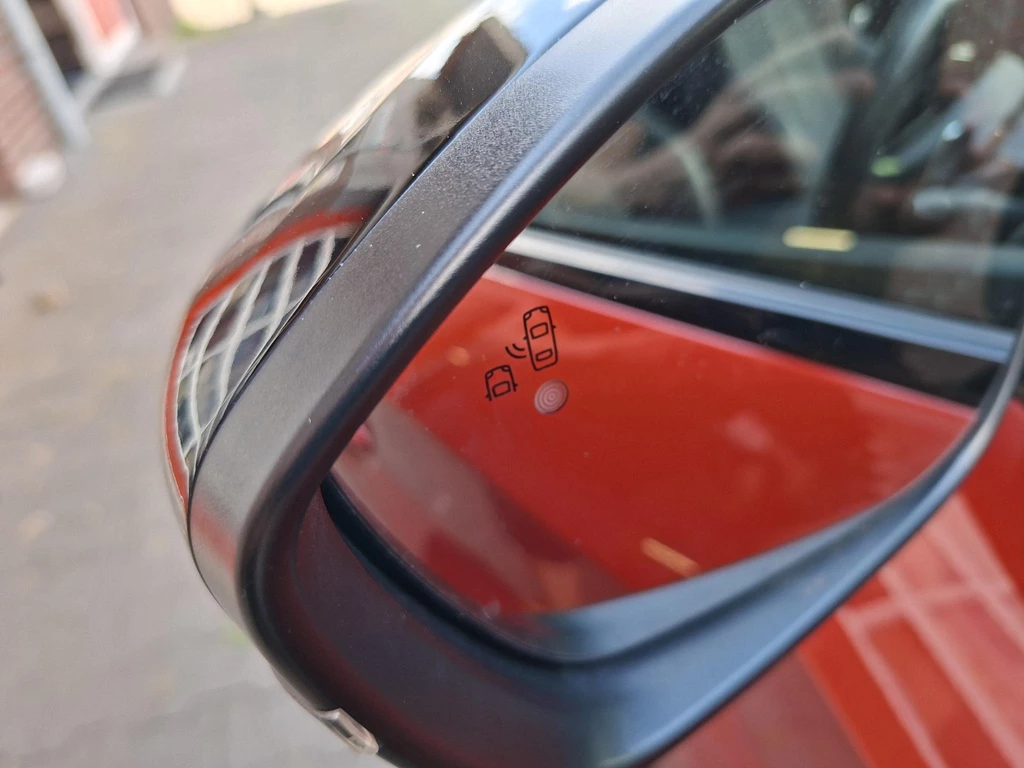 Peugeot 208 – foto 22