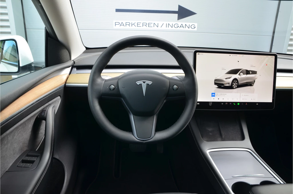 Tesla Model Y – foto 13