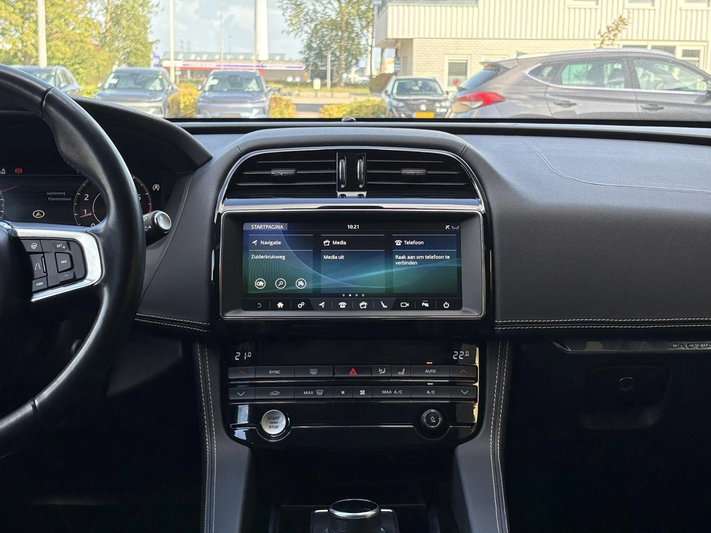 Jaguar F-PACE – foto 21
