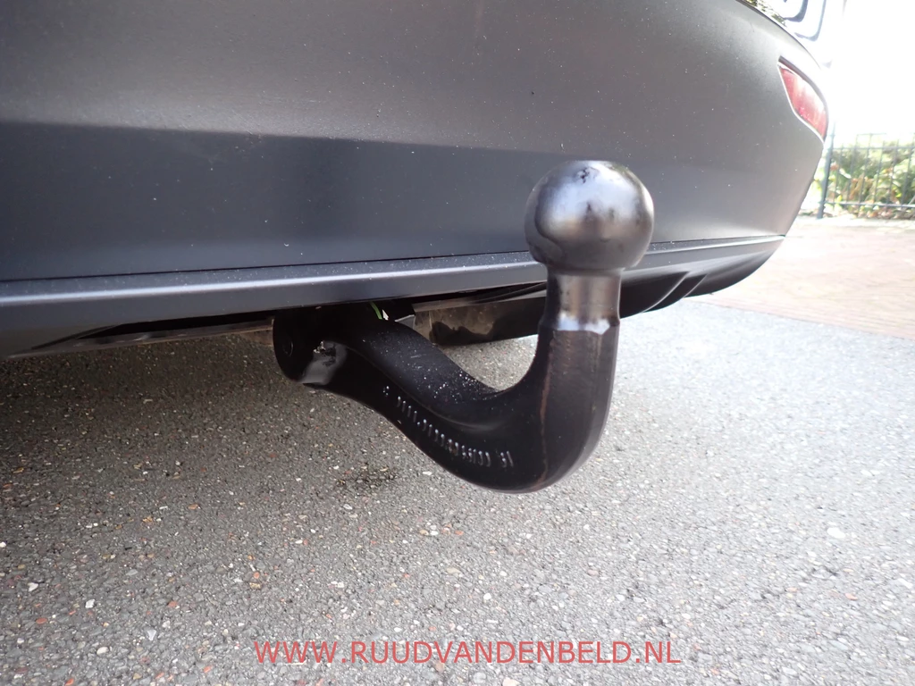Tesla Model X – foto 11