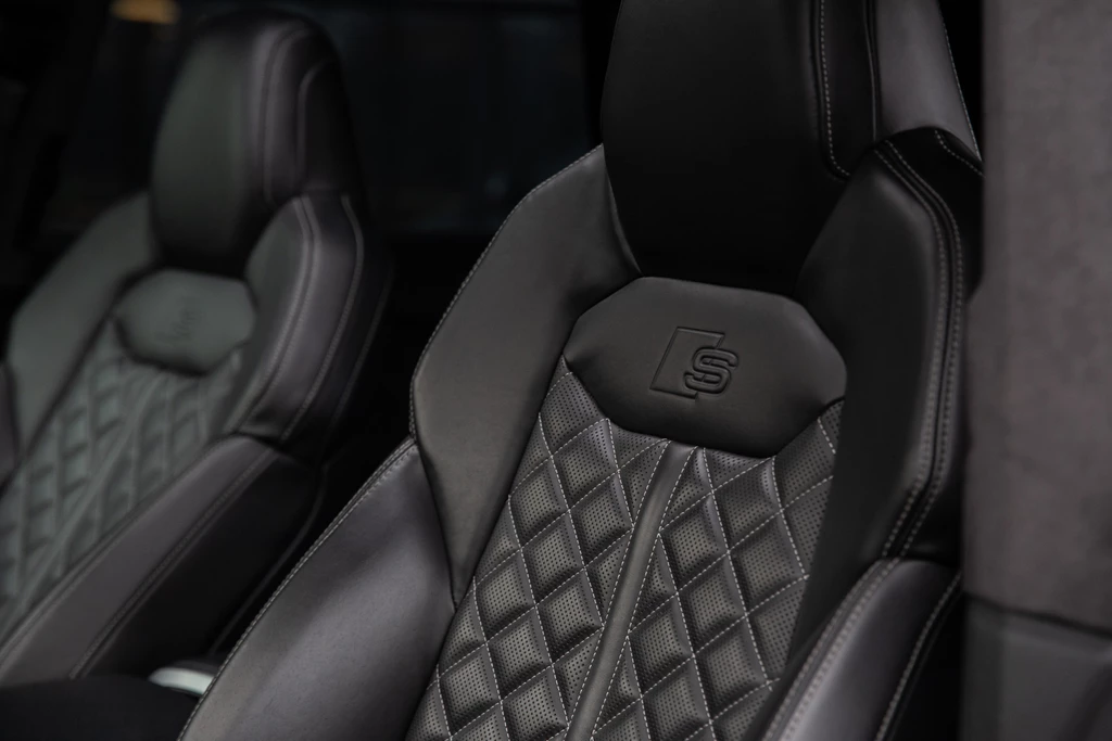 Audi SQ8 – foto 13
