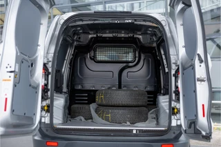 Ford Transit Courier – thumbnail 36