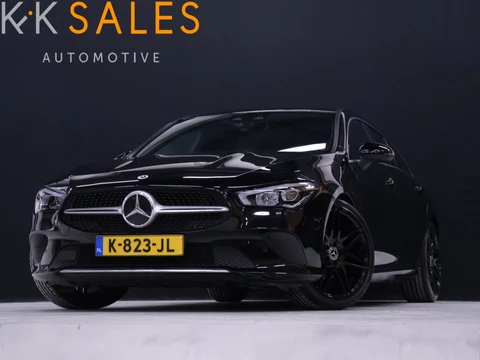 Mercedes-Benz CLA Shooting Brake 180 Luxury Line [SFEER, LEDER, APPLE CARPLAY, CAMERA CRUISE, STOELVERWAMING, ELEKTRISCHE ACHTERKLEP, DIGITAL DASH, NAVIGATIE, NIEUWSTAAT]