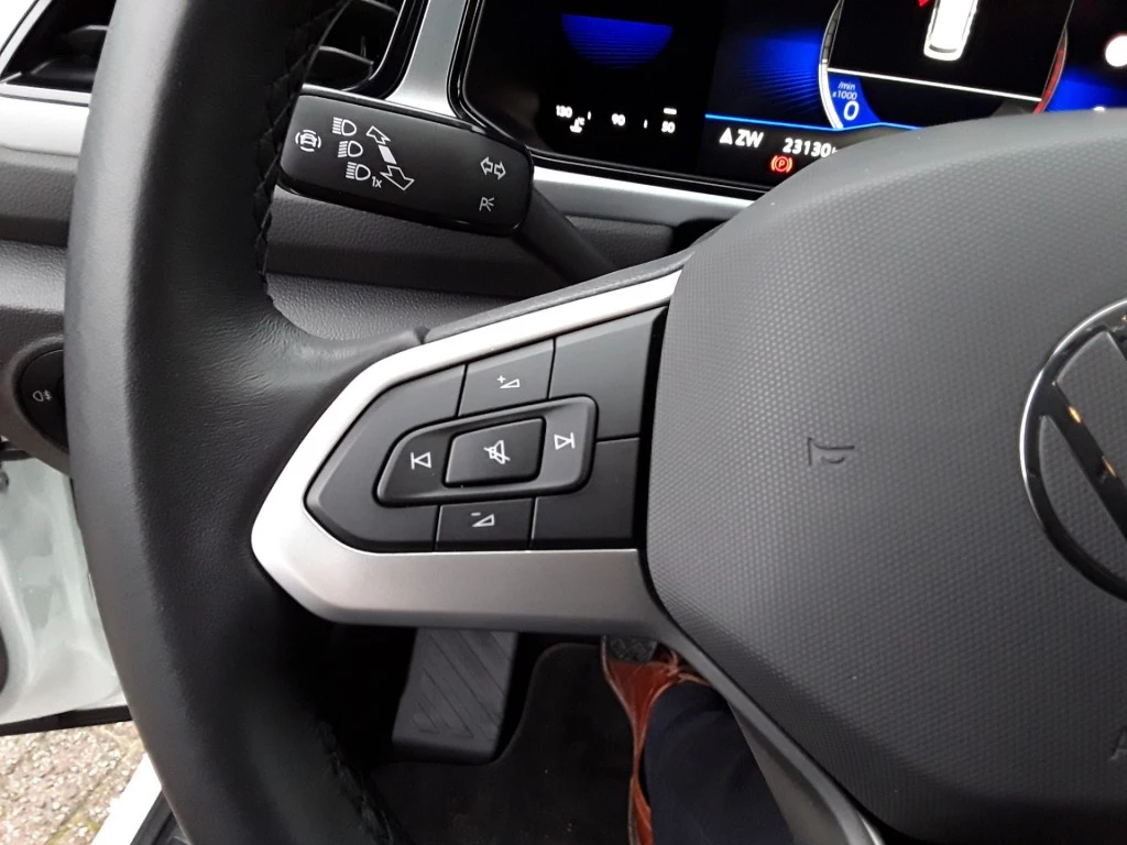 Volkswagen T-Roc – foto 19