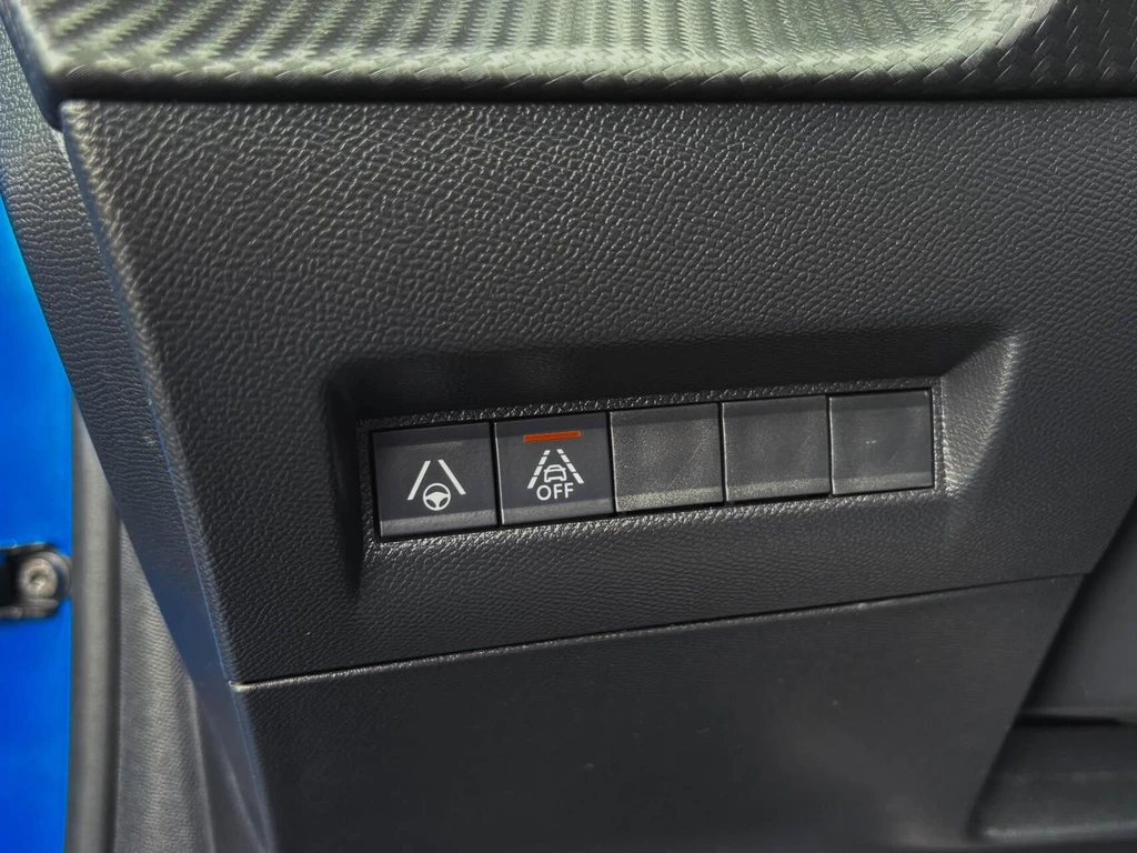 Peugeot e-208 – foto 40
