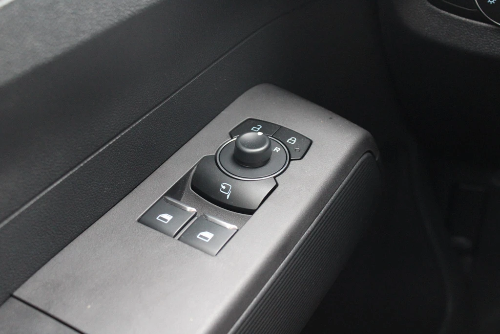 Ford E-Transit Courier – foto 12