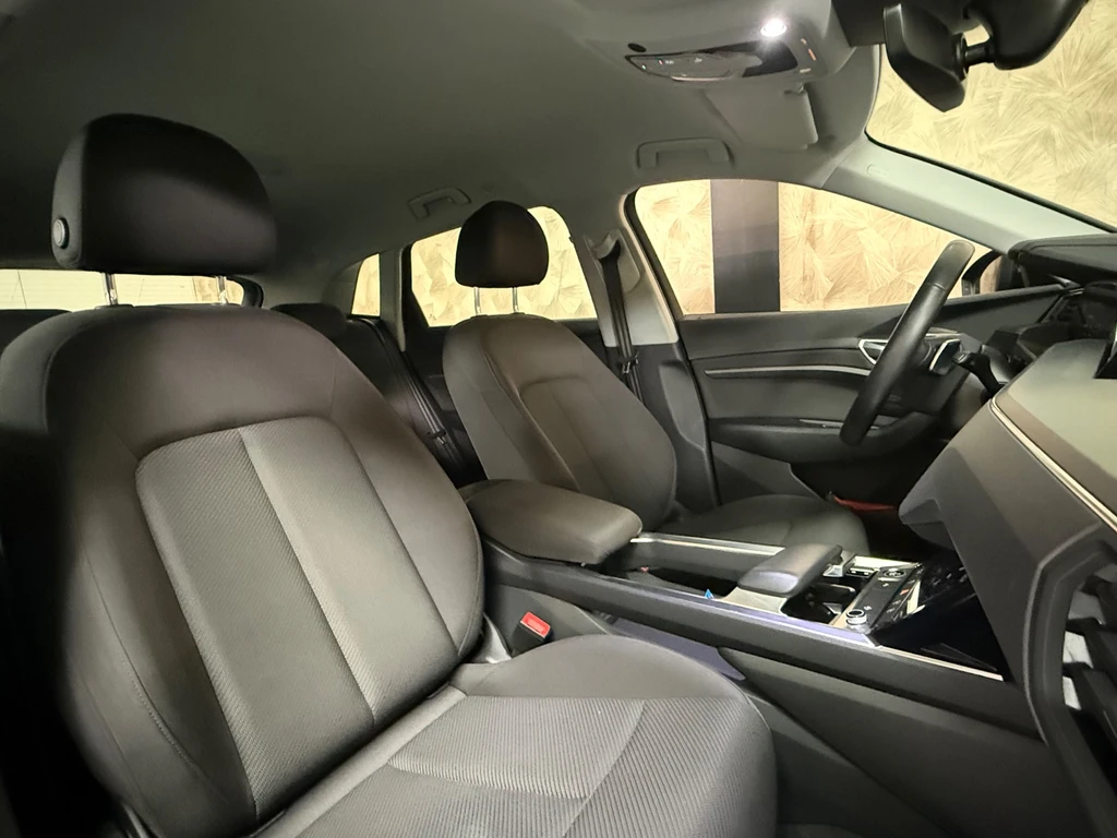 Audi e-tron – foto 11