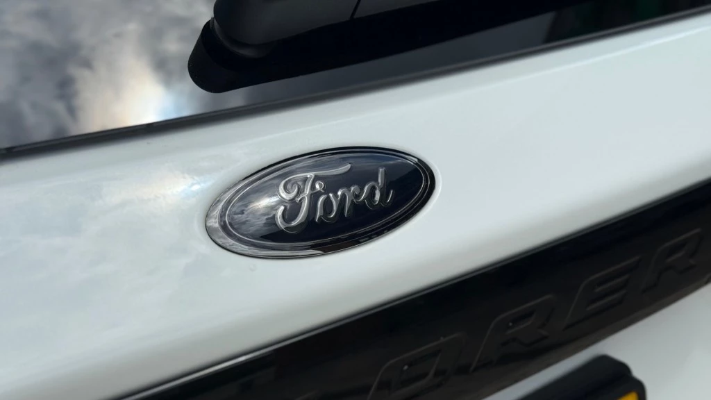 Ford Explorer – foto 15