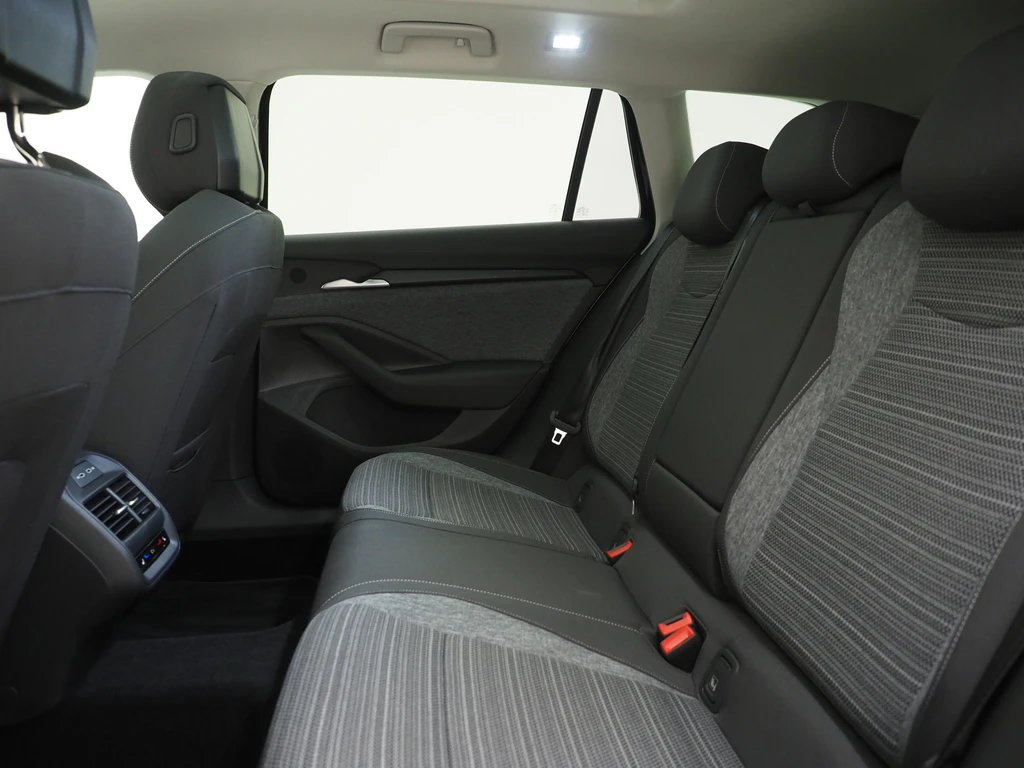 Škoda Superb – foto 39