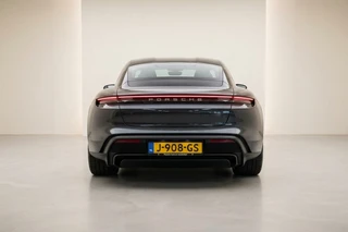 Porsche Taycan – thumbnail 3