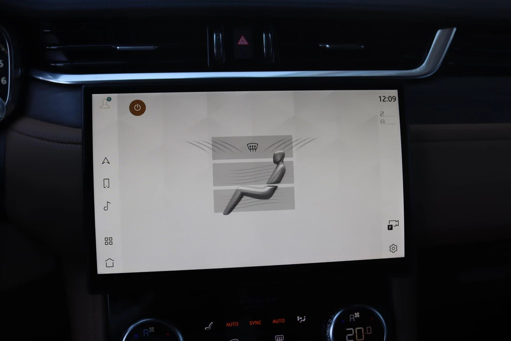 Jaguar F-PACE – foto 38