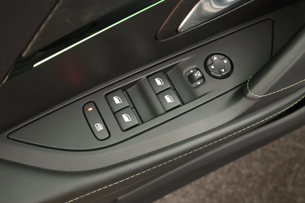 Peugeot e-208 – foto 14