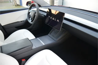 Tesla Model 3 – thumbnail 11