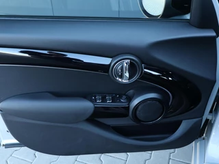MINI Cooper – thumbnail 22
