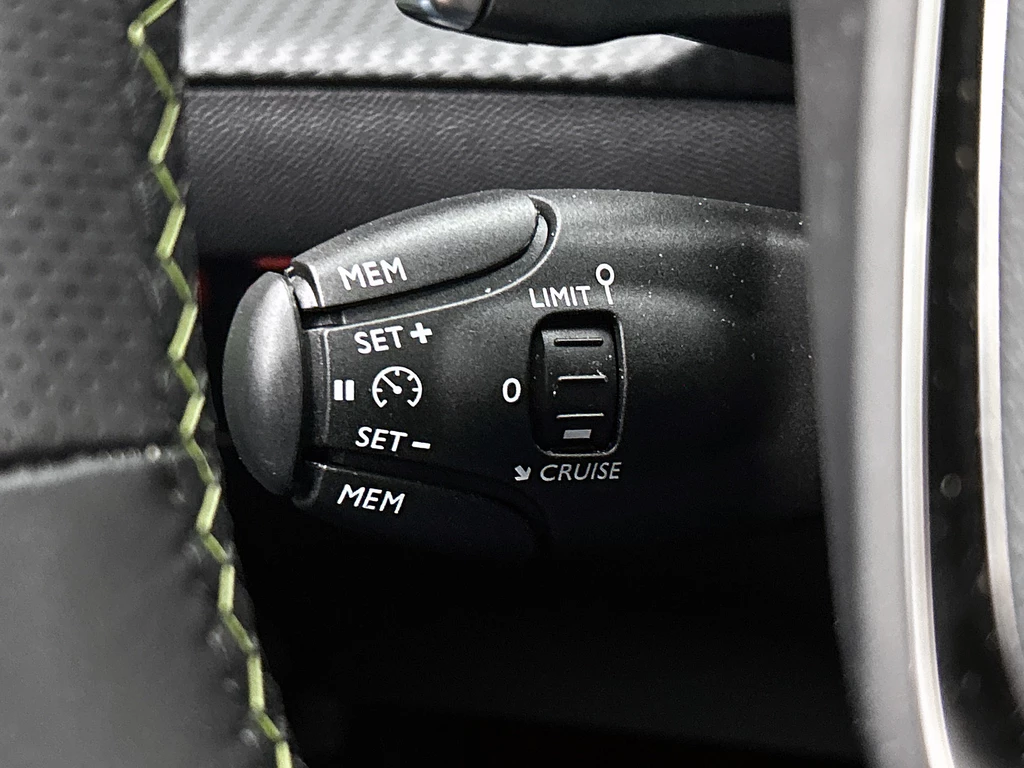 Peugeot 208 – foto 6