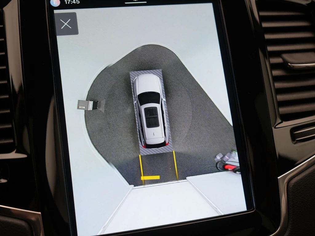 Volvo XC90 – foto 32