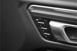 Porsche Macan – thumbnail 37