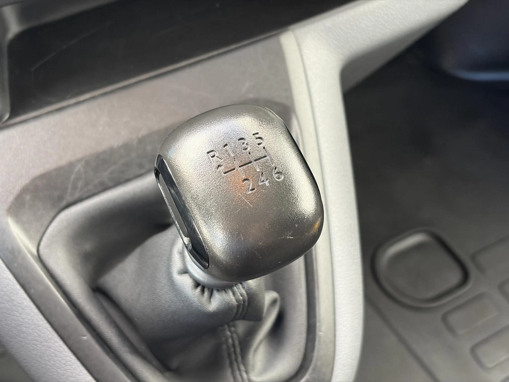 Opel Vivaro – foto 28