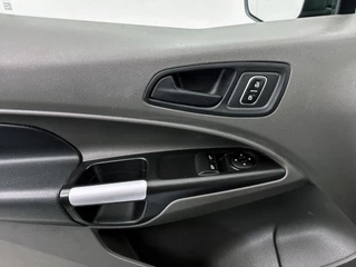 Ford Transit Connect – thumbnail 31