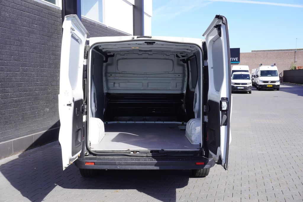 Renault Trafic – foto 8