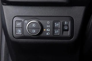 Ford Kuga – thumbnail 15