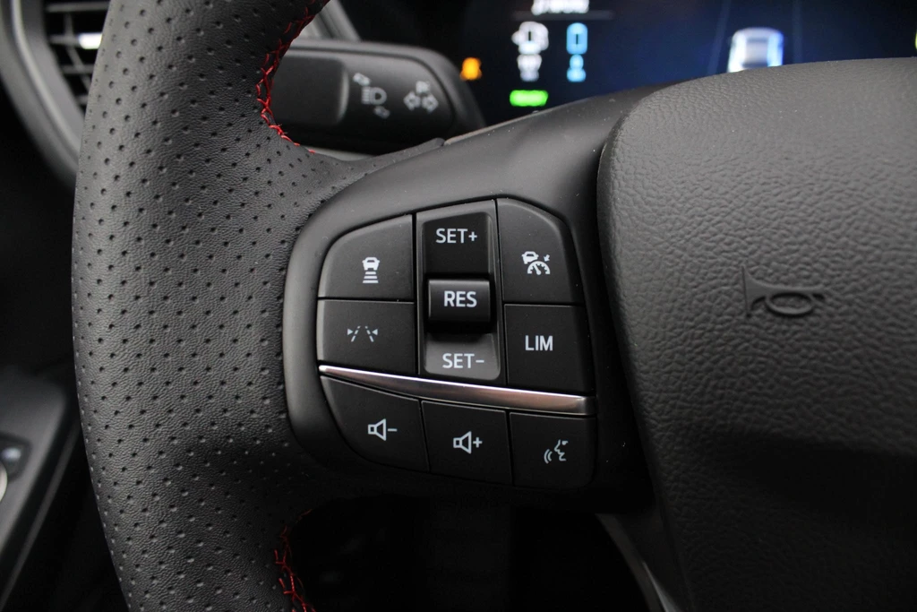 Ford Kuga – foto 18