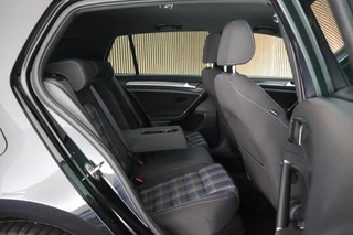 Volkswagen Golf – thumbnail 11