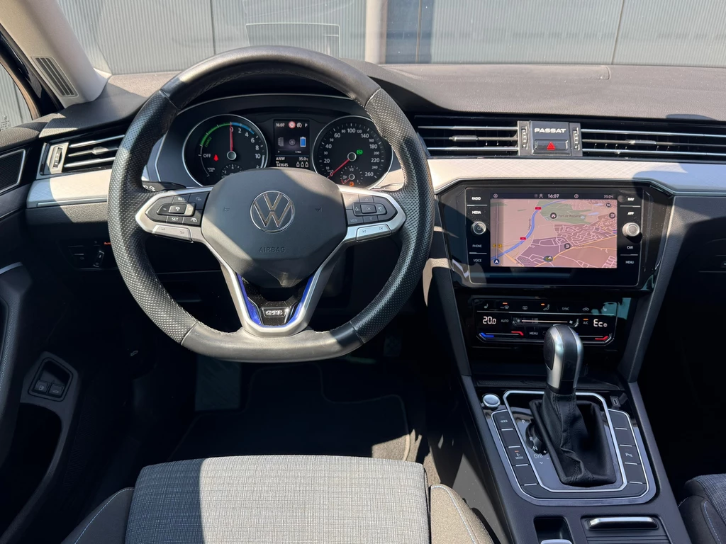 Volkswagen Passat – foto 23