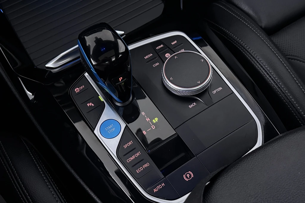 BMW iX3 – foto 18