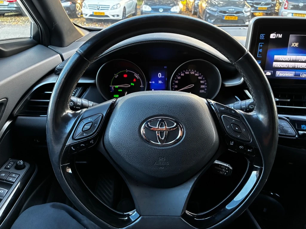 Toyota C-HR – foto 16