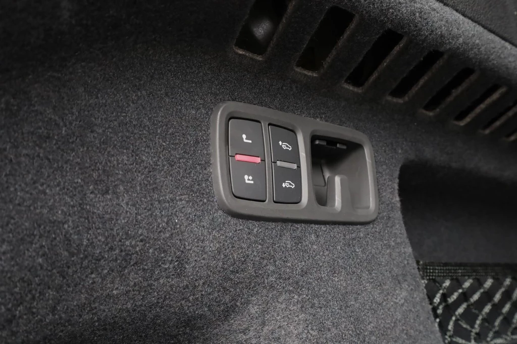 Audi RSQ8 – foto 23
