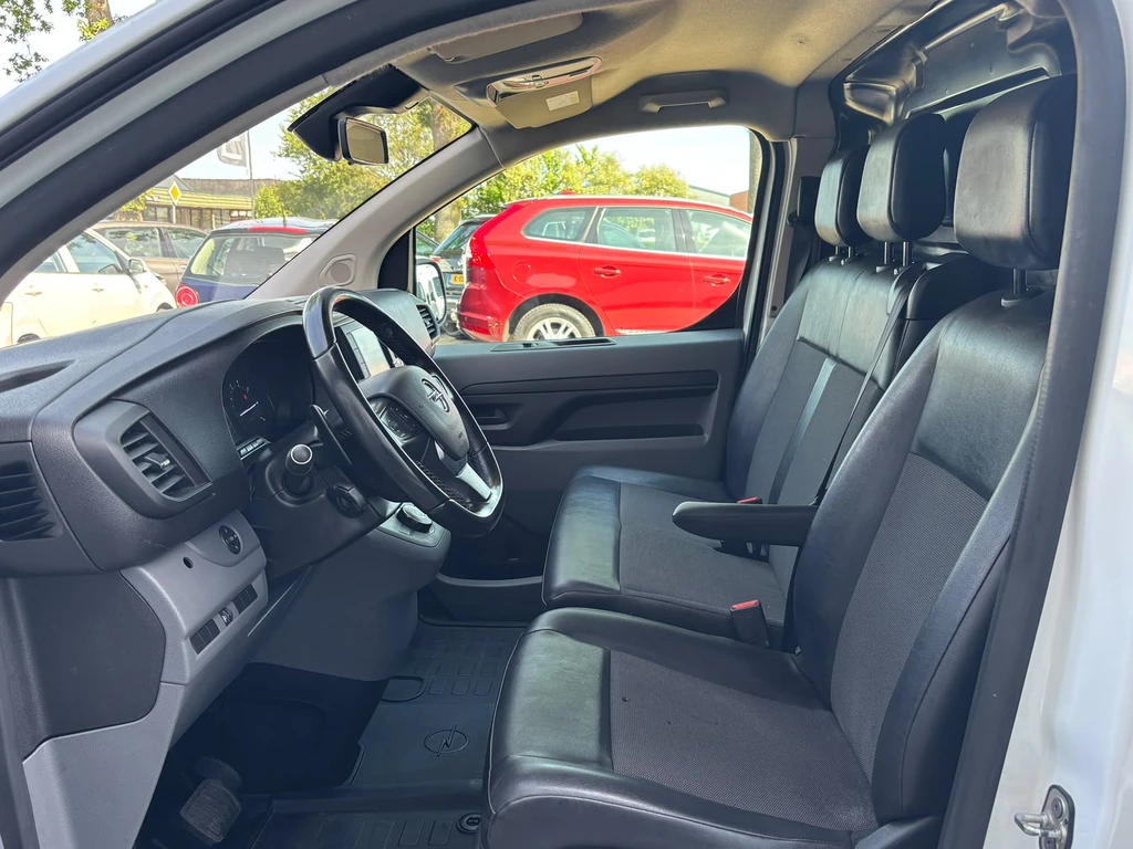 Opel Vivaro – foto 25