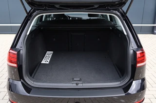 Volkswagen Golf – thumbnail 32