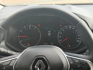 Renault Clio – thumbnail 33