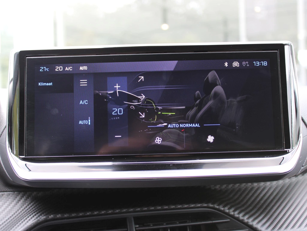 Peugeot 208 – foto 18